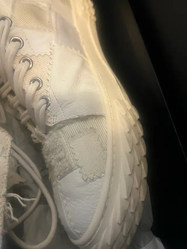 MEN'S DESIGNER GARAGE SALE, BURBERRY, GIUSEPPE, VALENTINO in Men's Shoes in City of Toronto - Image 9