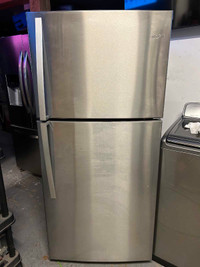 Frigidaire Standard Stainless Whirlpool-LIVRAISON POSSIBLE