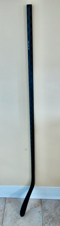 Pro Blackout Hockey Stick 53 inches Right