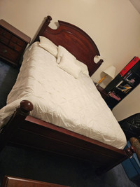 Queen bed set wood 
