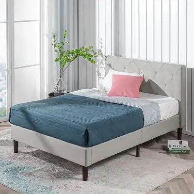 GOOD LOOKS, CONFIDENT STYLE - With its easy-as-pie assembly, sturdy construction and elegant diamond...