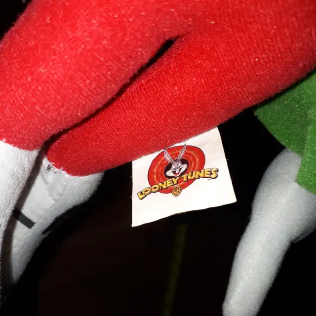 90s Marvin the Martian 22 inches , X Large size in Toys & Games in Ottawa - Image 7