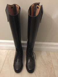 Auken Tall Riding Boots - never worn - size 5.5