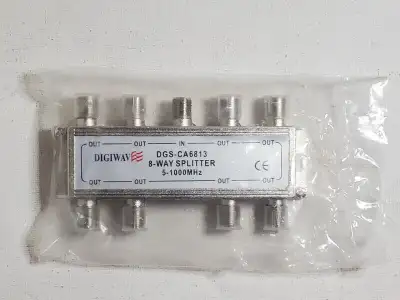 Digiwav 8-Way Splitter DGS-CA6813 (5-1000MHz) brand new / répartiteur de signal en 8 (5-1000MHz) neu...