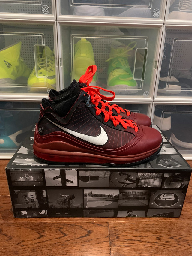 Nike LeBron 7 Retro Christmas in Men's Shoes in City of Toronto - Image 3