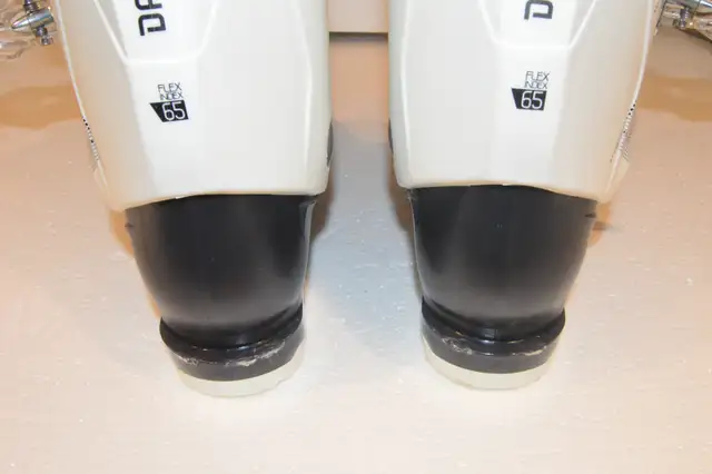 Dalbello Ultra Flex Index 65 - 26.5 308mm Women Ski Boots White in Ski in Markham / York Region - Image 6