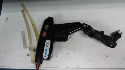 Fusil à colle chaude pistolet colleur Bostik 260, View more