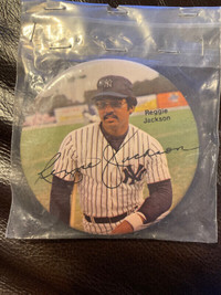 1978 Reggie Jackson baseball stadium pin back button.