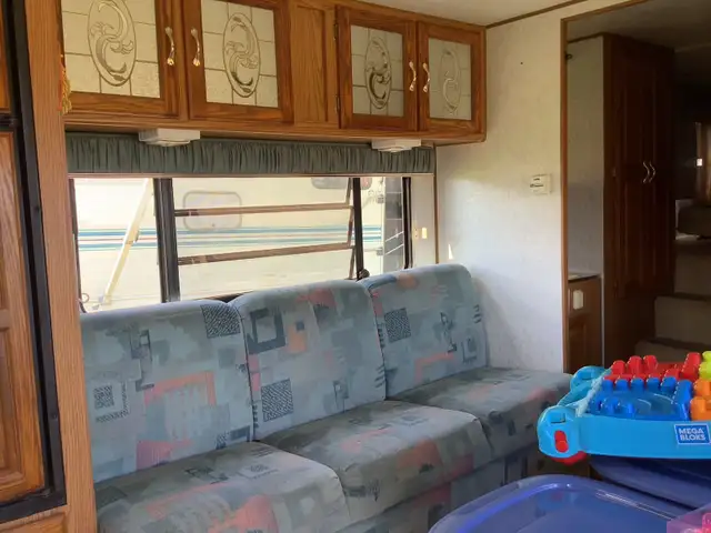 JAYCO 5th WHEEL CAMPER in Other in Summerside - Image 6