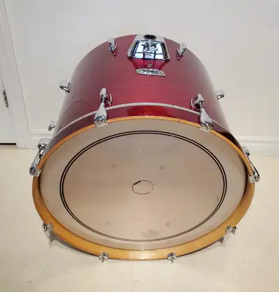 Mapex "M" Bass Drum 22"x18" Cherry Red Lacquered - Ultra Clean!, View more