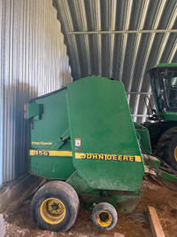 Presse à balle ronde John Deer