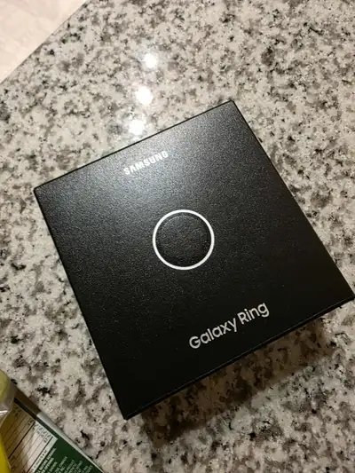 SAMSUNG GALAXY RING SIZE 10 LIKE NEW SALE/TRADE, View more