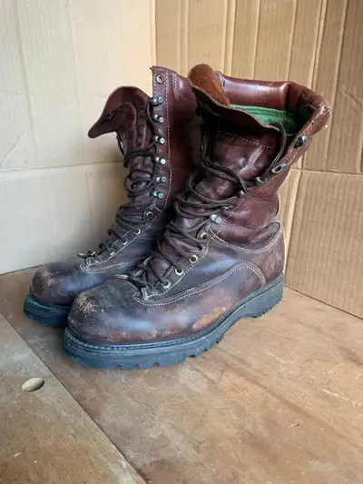 Leather boots 9 US men, View more