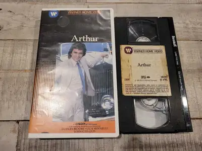 Relive the comedic brilliance with this used Arthur VHS tape, featuring Dudley Moore and Liza Minnel...