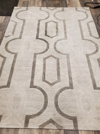 9 x 6.5 Area rug for sale