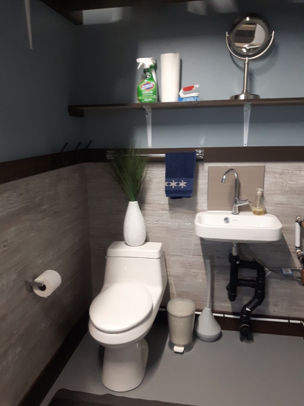 Pedal To Peak RV Site Salmon Arm .BC RVs & Motorhomes Kamloops