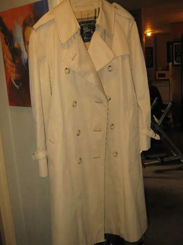 Burberry Trench Coat Jacket  Made in England  Harrods New in Women's - Tops & Outerwear in City of Toronto - Image 8
