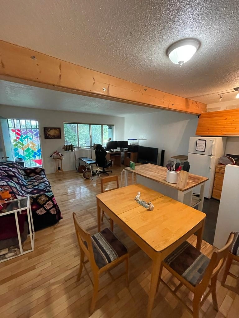 1 Bed / 1 Bath Downtown Kelowna (Utilities Included) Long Term