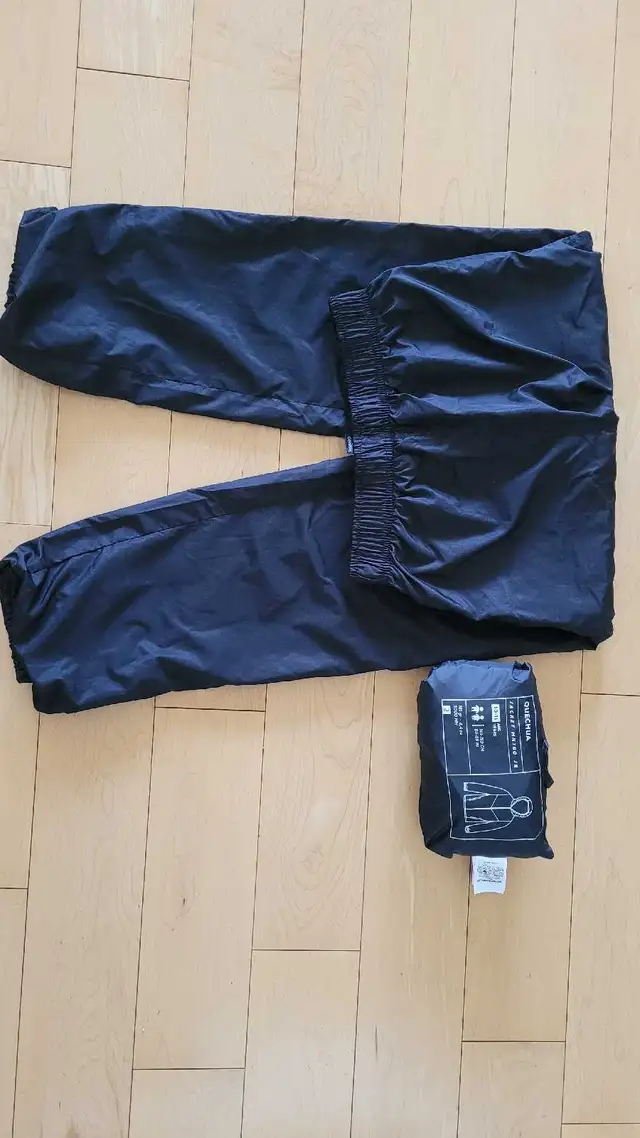Lot de vêtements pour garçon (9-10 ans) – 30$ in Kids & Youth in City of Montréal - Image 4