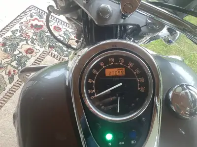 Vulcan 900 Classic LT 27099km. New rear tire .