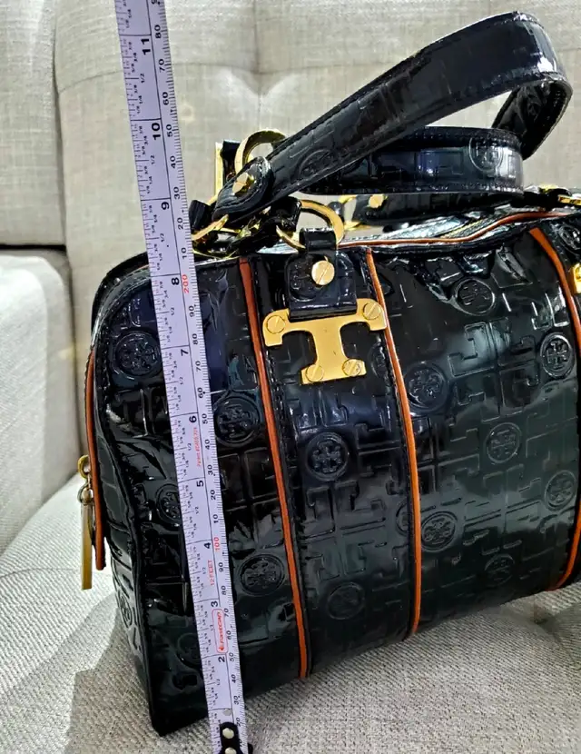 Tory Burch bag in Women's - Bags & Wallets in Granby - Image 8