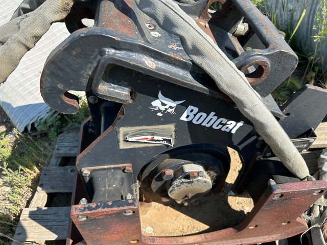 Bobcat tamper P30 in Heavy Equipment in La Ronge