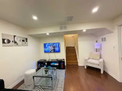 For Rent – Beautiful All-Inclusive Room in a 2-Bedroom Apartment – $950 I am offering a beautiful ro...