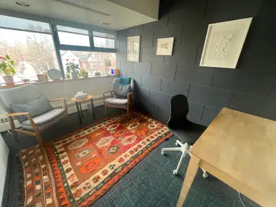 Therapy office available for rent at New Pathways Therapy Centre in downtown Toronto. We are a colle...
