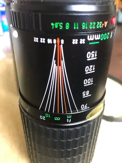 Takumara Zoom lens 1:4 70-200mm- k mount, View more