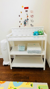 Baby Changing Table (white)
