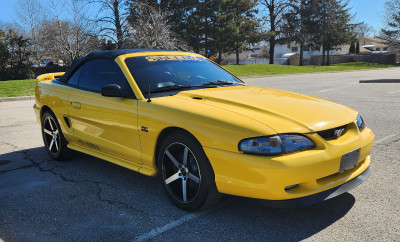 BEAUTIFUL 1994 FORD MUSTANG GT-5.0L CONVERTIBLE