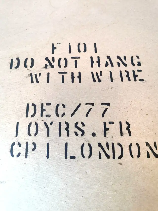 Mirror Wood Guilded with Bronze and Gold Tones Vintage 1977 Made in Home Décor & Accents in Markham / York Region - Image 8