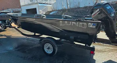 Excellent condition and low hours on Motor. This was a secondary boat used for fishing. Stored insid...