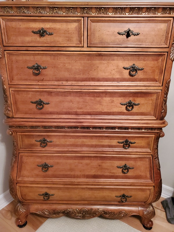 Versailles French Provincial dresser and night table EXCELLENT
