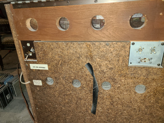 Meuble audio vintage Philco Model 1787 dans Art et objets de collection  à Ville de Montréal - Image 3