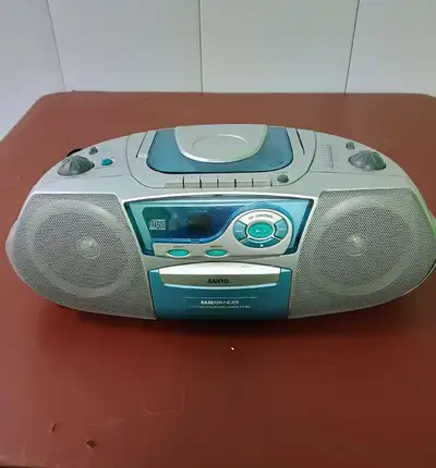 SANYO Boombox with Bassxpander, View more