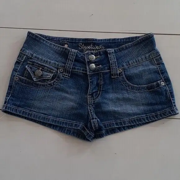 Blue Denim Streetwear Society Jean Shorts Size 3 in Other in Markham / York Region - Image 2
