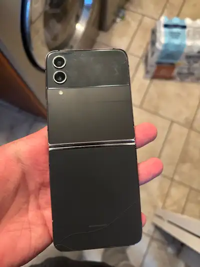 galaxy Zflip 3, View more