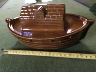 These are the stands for displaying the wade Noah's Ark series, and Pet Shop Series. Rare and hard t...