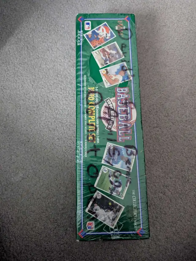 Brand new baseball cards in the box in Baseball & Softball in Edmonton - Image 6