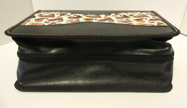 CD / DVD Wallet 208 Disc Capacity~Black with Nice Pattern~NEW~ in CDs, DVDs & Blu-ray in Stratford - Image 3