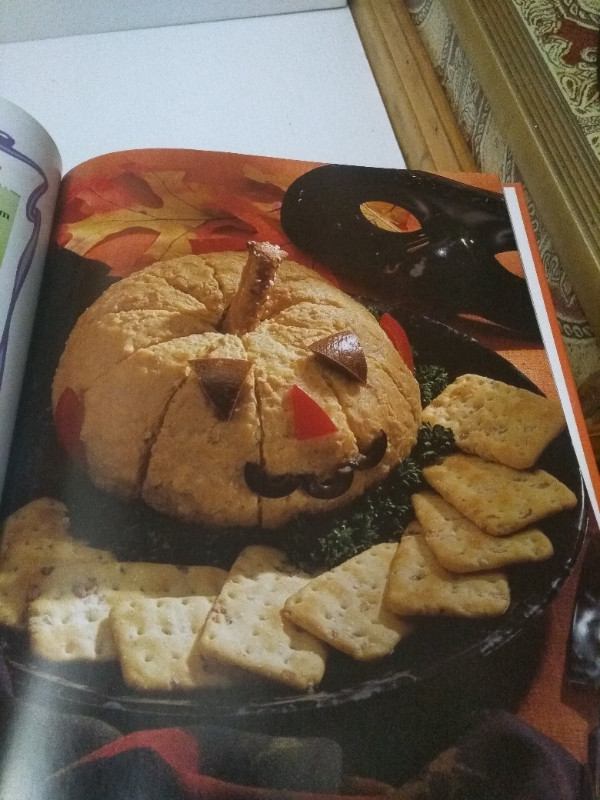 Halloween Book: Halloween Recipes Frightfully Fun recipes in Other in Cambridge - Image 4