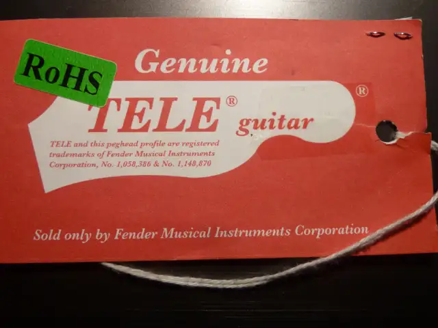 Fender American Standard Telecaster 2012 état neuf in Guitars in Victoriaville - Image 5