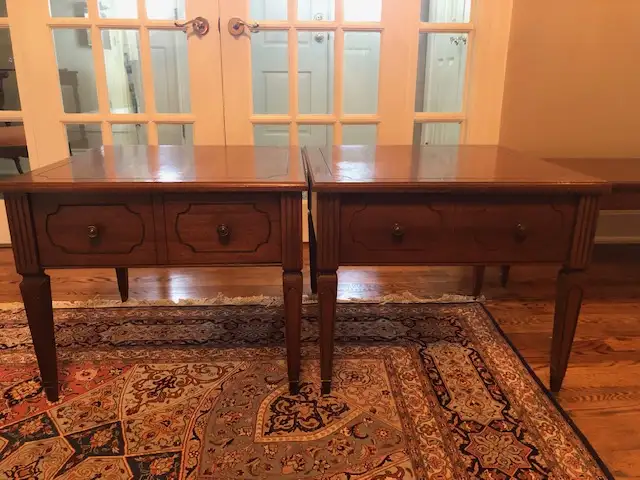 Vintage 1960s Solid Wood Walnut End Table (s)/Coffee Table in Coffee Tables in Ottawa - Image 3