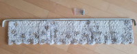 Valance pour fenêtre de 41"L x 8"H