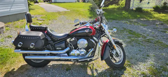 2005 Yamaha 1100 V Star Classic in Street, Cruisers & Choppers in Cape Breton - Image 3