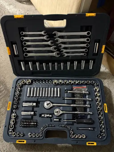 Coffres d ‘outils complets Mastercraft, View more