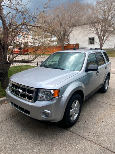 2010 Ford Escape 4WD 4DR XLT V6 Great Condition Low KM