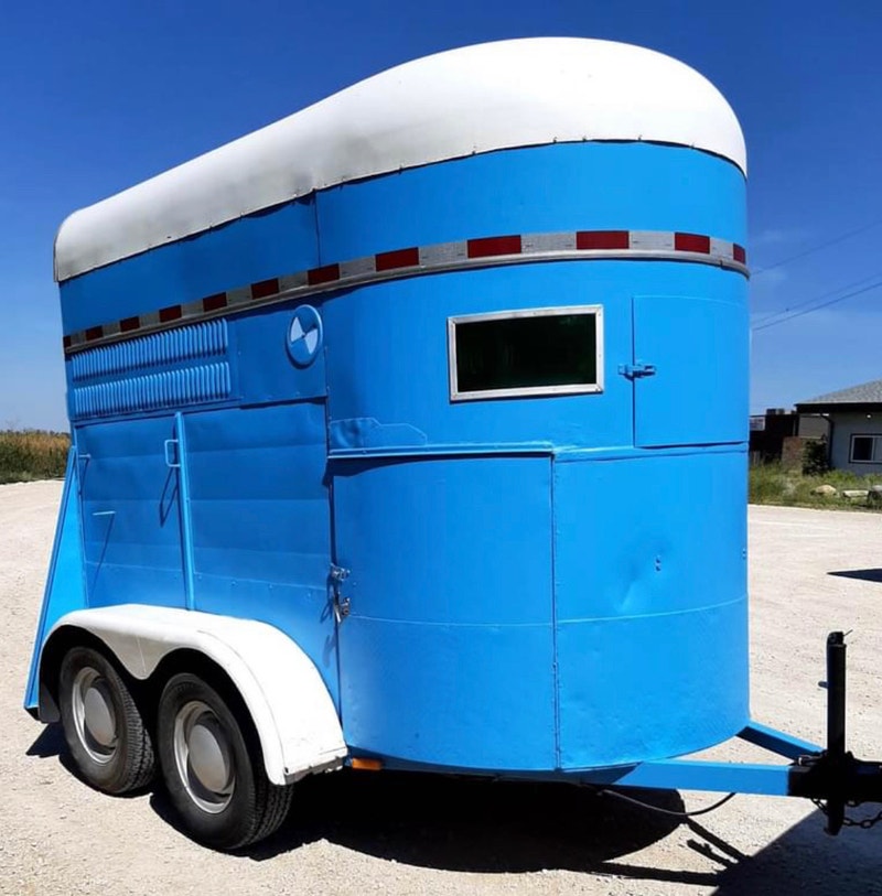 1987 2 Horse Straight Load Bumper Trailer Equestrian & Livestock