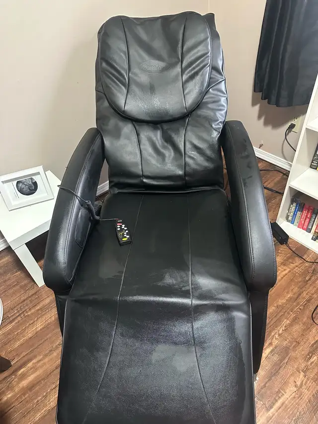 IComfort shiatsu massage chair in Chairs & Recliners in Penticton - Image 4